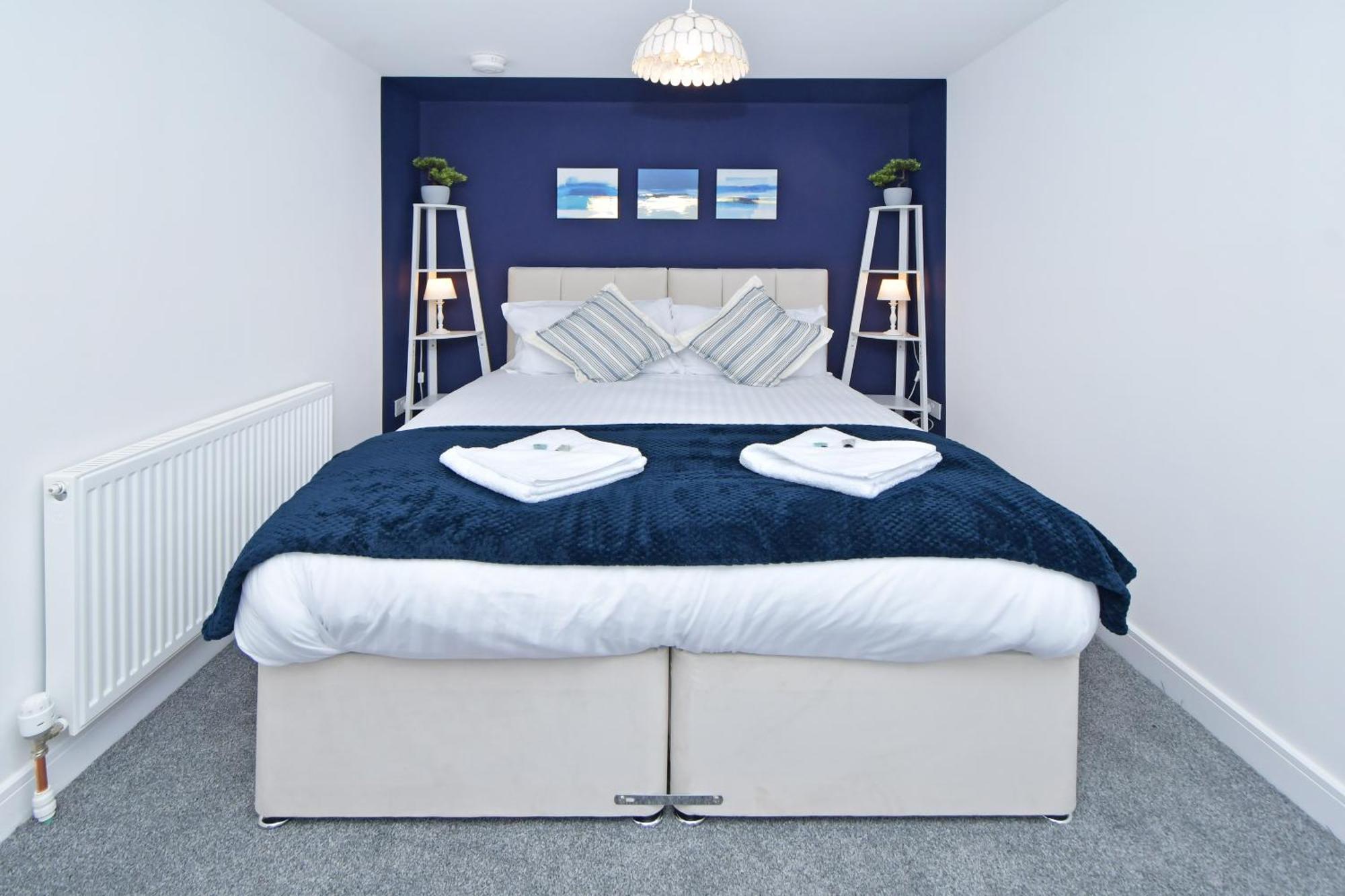 Sapphire Apartments By Yourstays - Luxury 2 Bedroom Apartments In Crewe Exterior photo